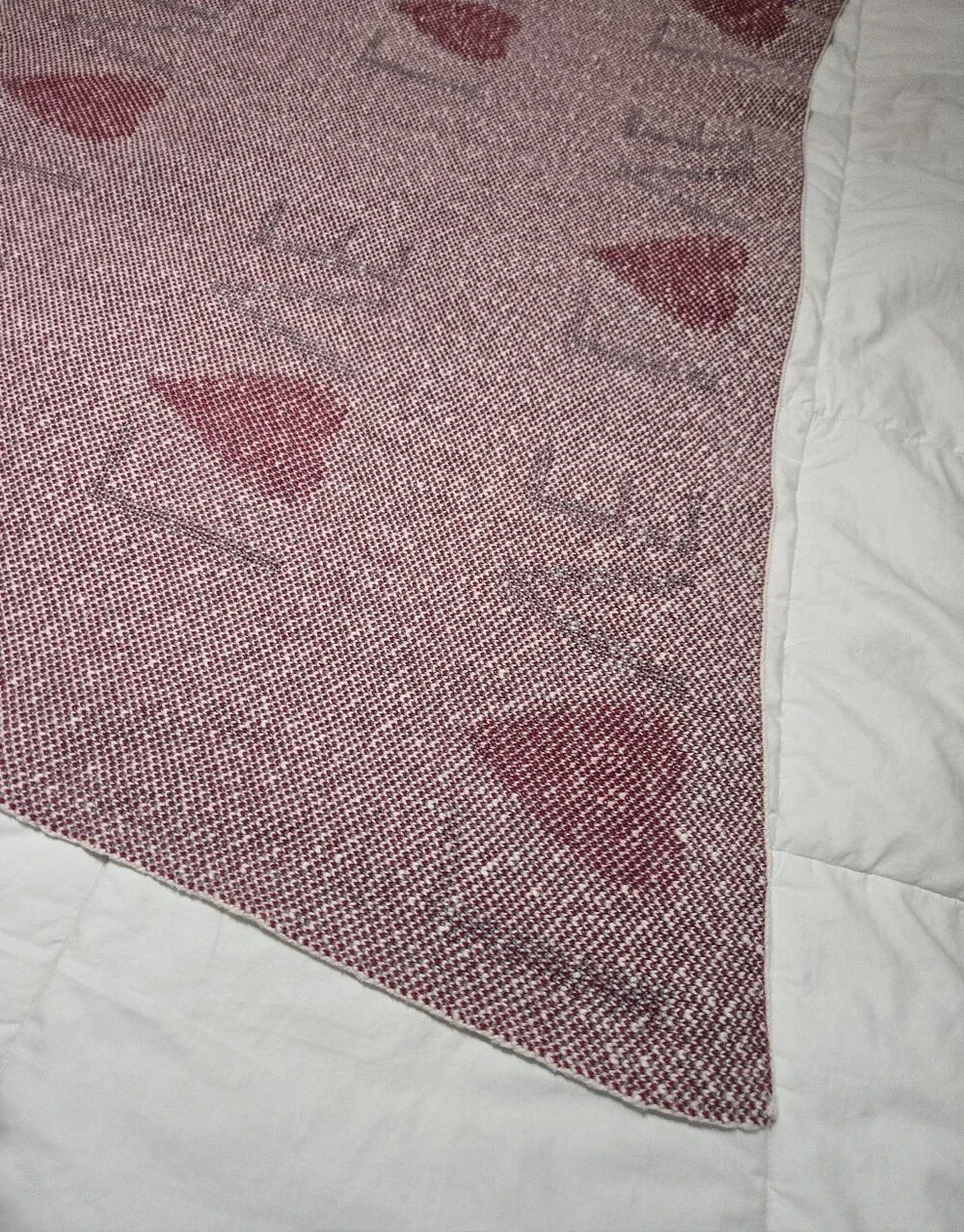 RACHEL ROY VALENTINES HEARTS THROW BLANKET